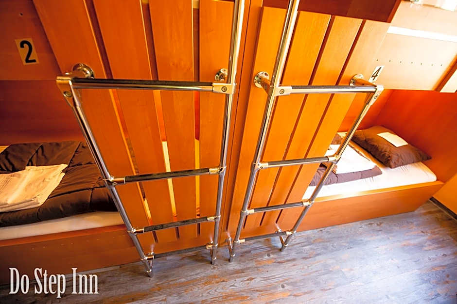 Do Step Inn Central - Self-Service-Hostel