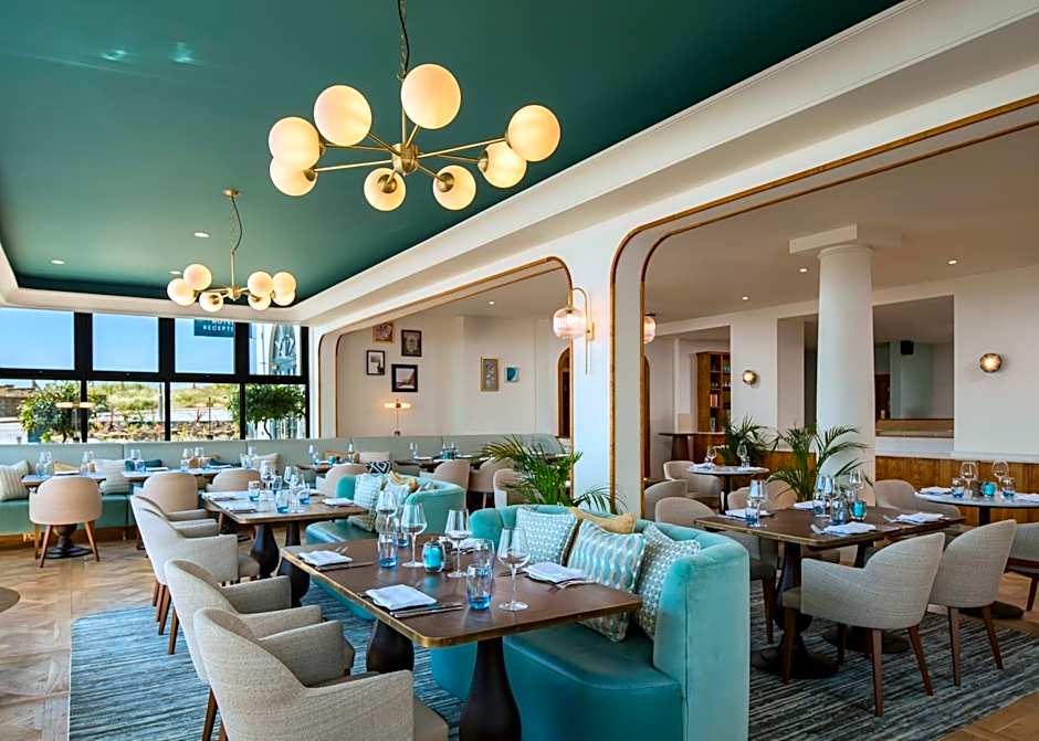 The White Horses by Everly Hotels Collection