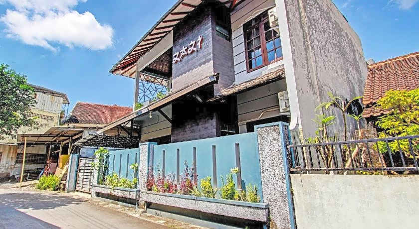 OYO Life 92575 Zazi Homestay