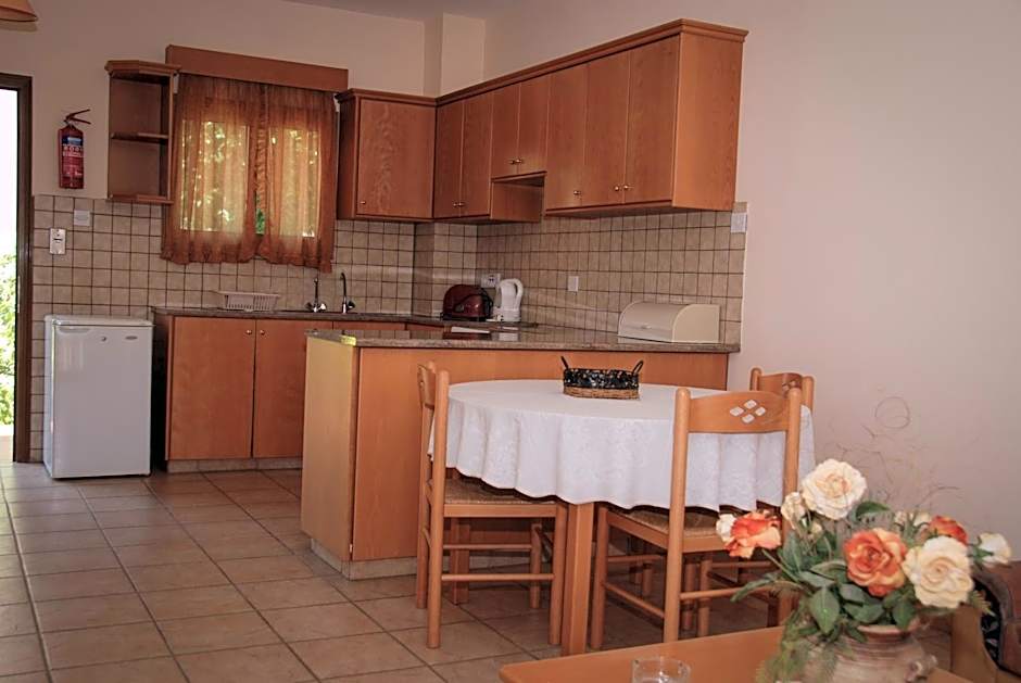 Kotzias Beach Apartments