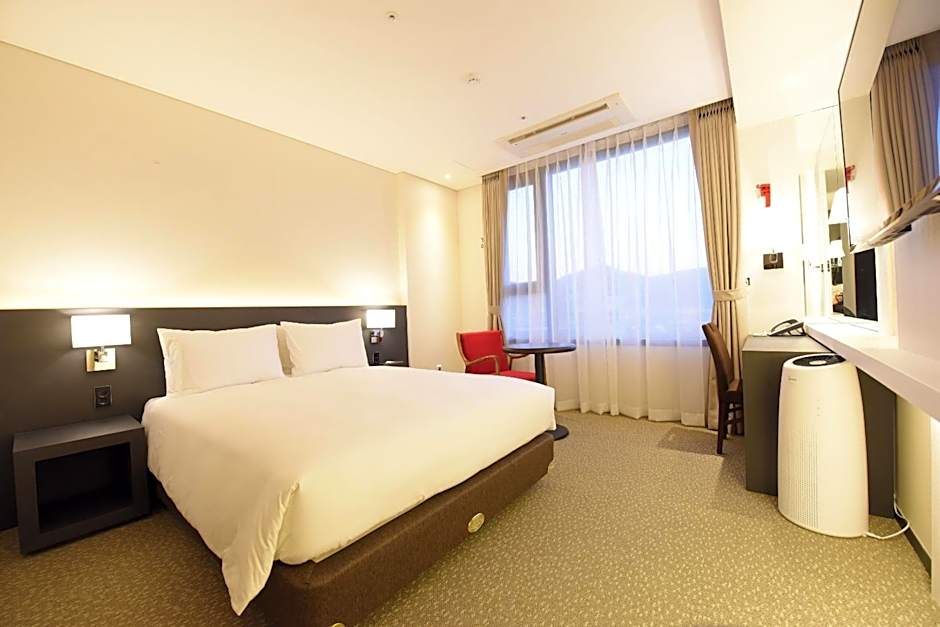 Geoje Artnouveau Suite Hotel