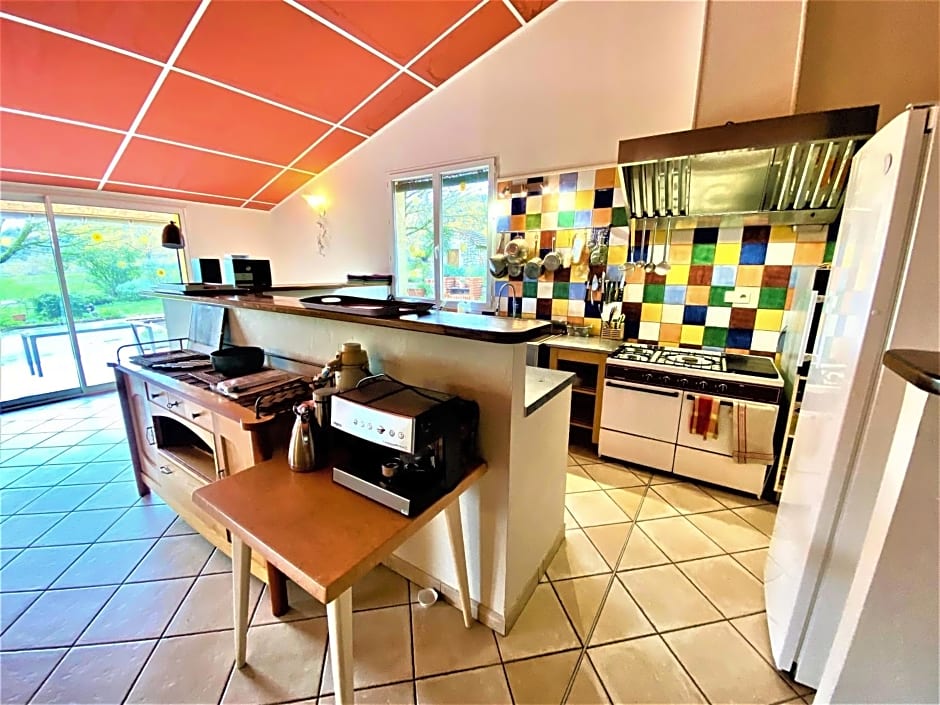 Gîte de groupe 15 à 19p, parc, salle de réception - CHAMBRES D'HOTES en semaine