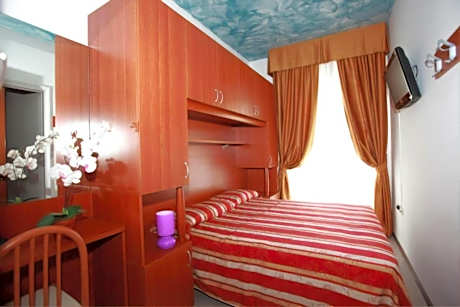 Triple Room with Balcony