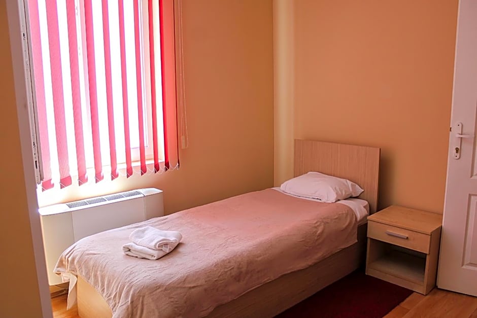 Guest Accommodation Majesty