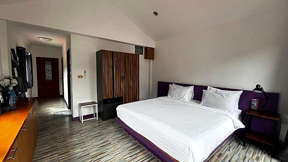 Coco Mountain View Guest House Hotel