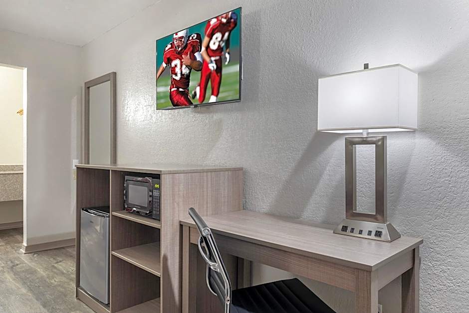 Red Roof Inn Canton, TX