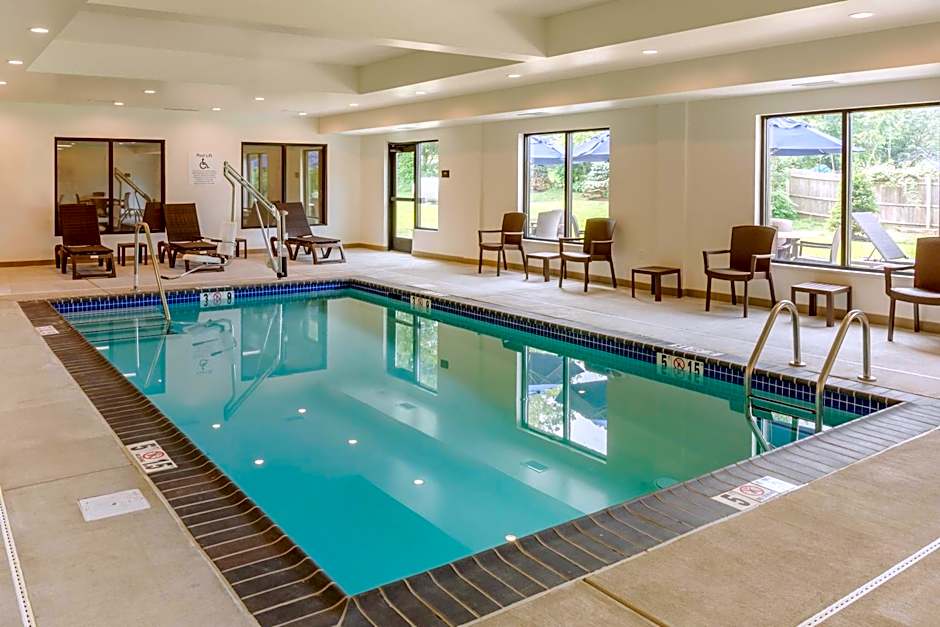 Comfort Inn & Suites Gap Amish Country