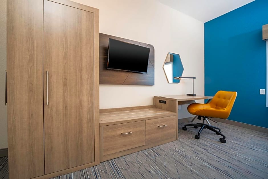 Holiday Inn Express and Suites Atlanta-Johns Creek By IHG