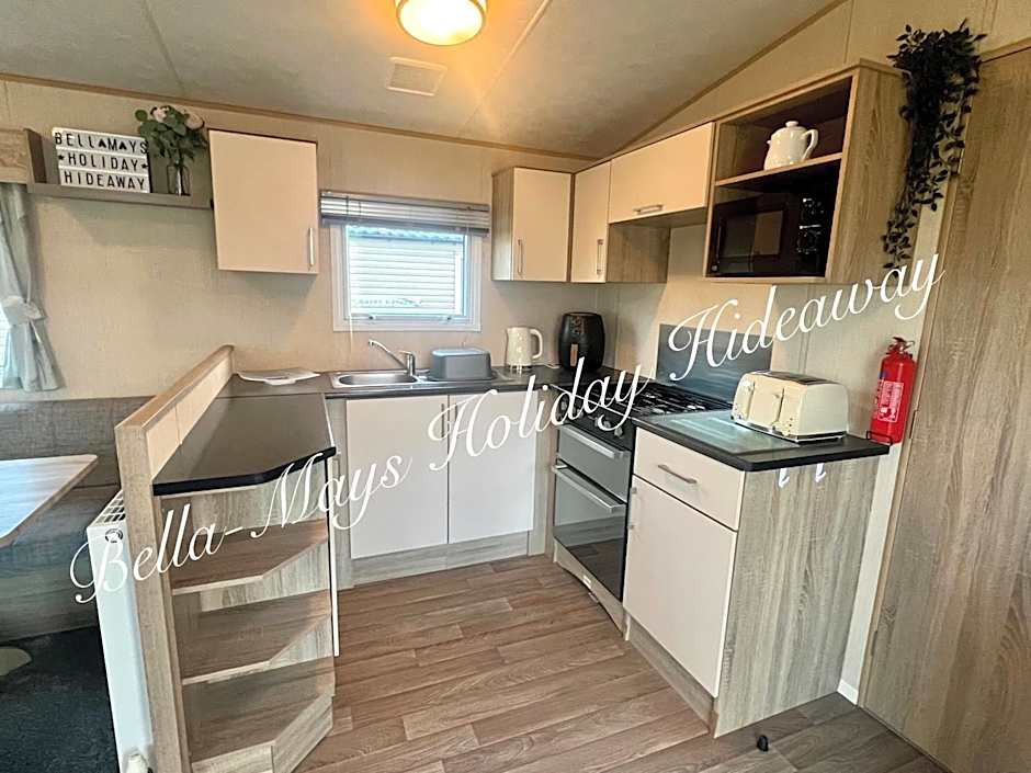 Bella-Mays Holiday Hideaway