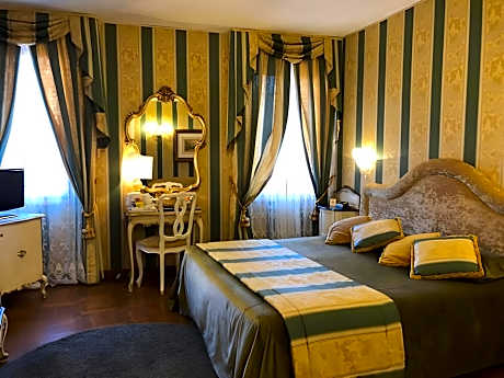 Superior Double or Twin Room with City View