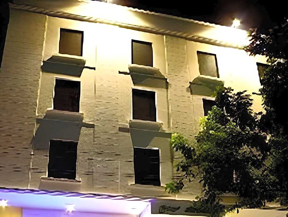 Octave Hotel - Double Road                                                                      