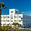Bay Shores Peninsula Hotel