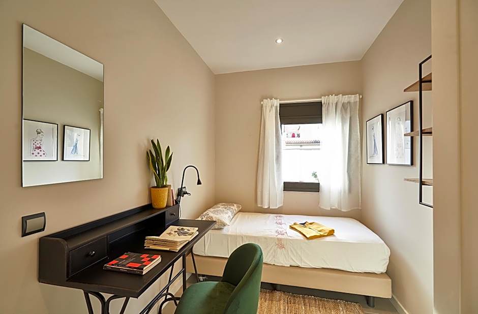 AinB Eixample-Miro Apartments