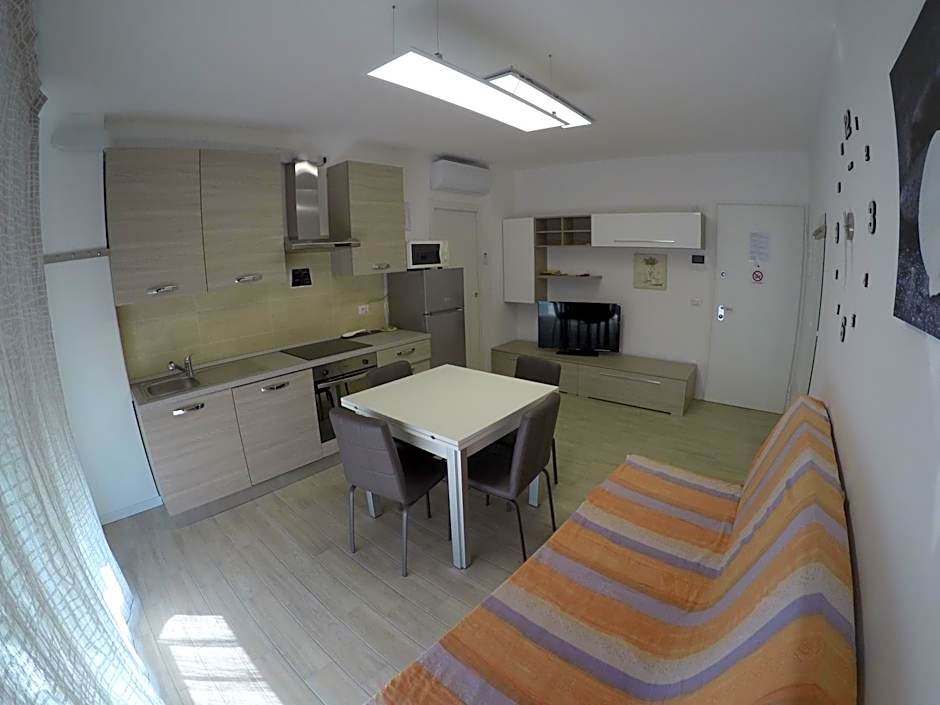 RESIDENCE CAORLE TRILOCALE CON PISCINA - Agenzia Cocal