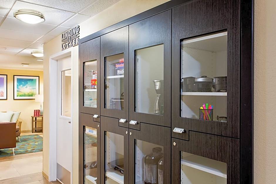 Candlewood Suites Medford By IHG