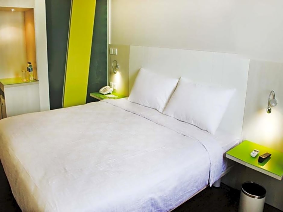 Everbright Ambon Hotel