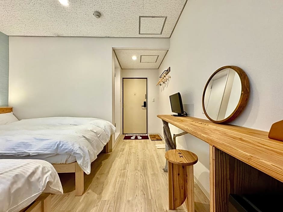 Hotel Ishigaki and Chikonkiya
