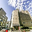 H  Hotel