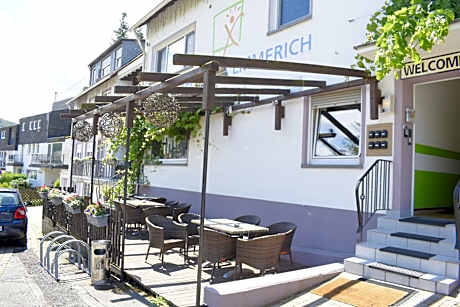 Hike Inn Hotels by Emmerich