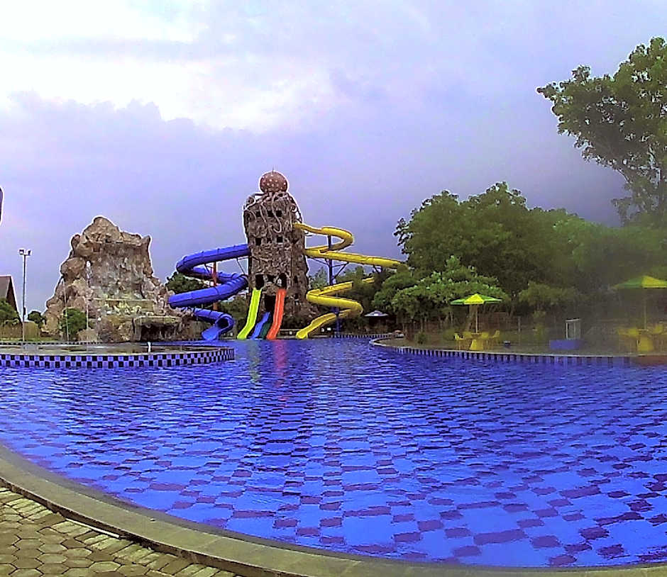 Cirebon Waterland and Seaview Cottage – Cirebon, ID