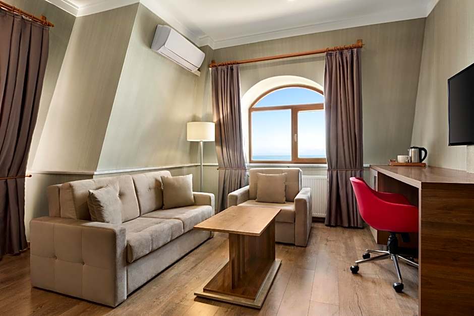 Ramada by Wyndham Van