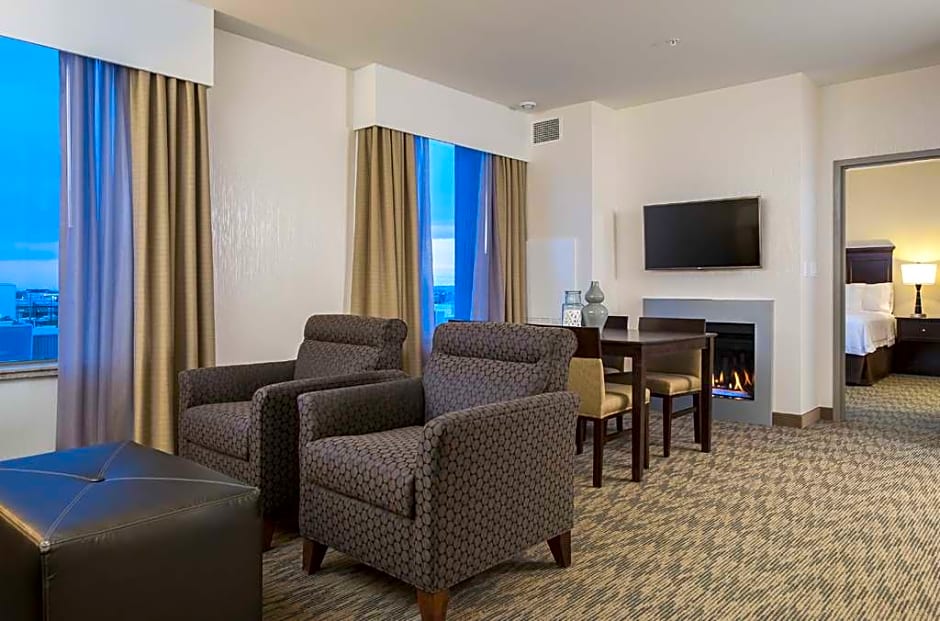 Hampton Inn & Suites by Hilton Airdrie