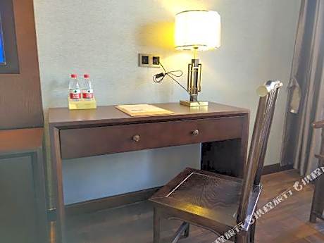 Vienna International Hotel of  Yingbin Road Altay Airport