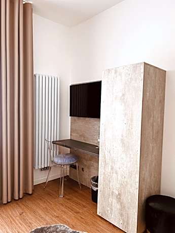 Superior Single Room