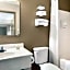 Super 8 by Wyndham Niagara Falls ON