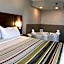 Country Inn & Suites by Radisson, Mt. Pleasant-Racine West, WI