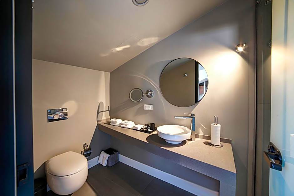 39 Kalamış Marina Hotel & Restaurant