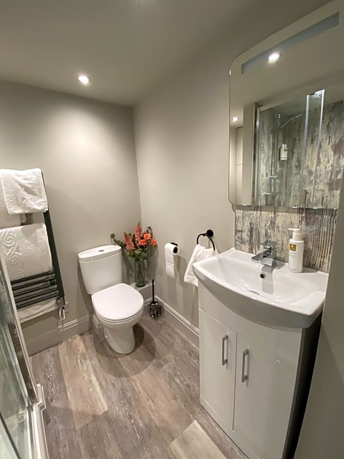 The Hive at Poppi-Red