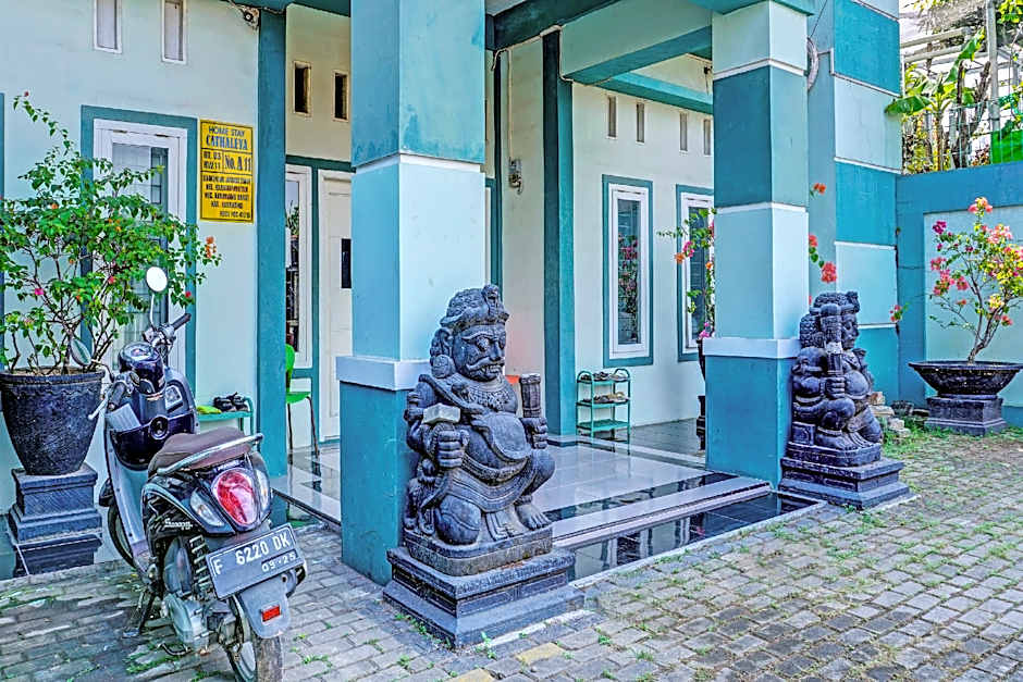 Hotel O Home Stay Elis Cateliya Syariah