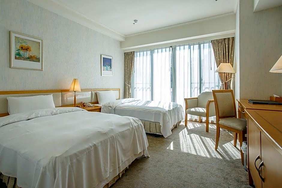 The Koos Hotel