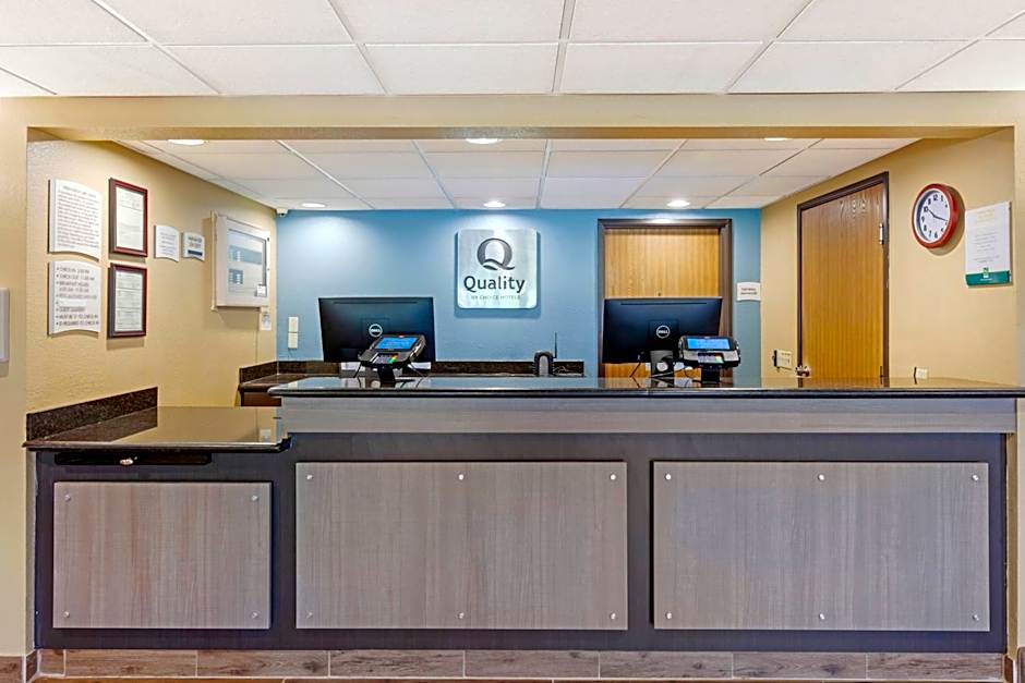 Quality Inn Oshkosh Aviation Park