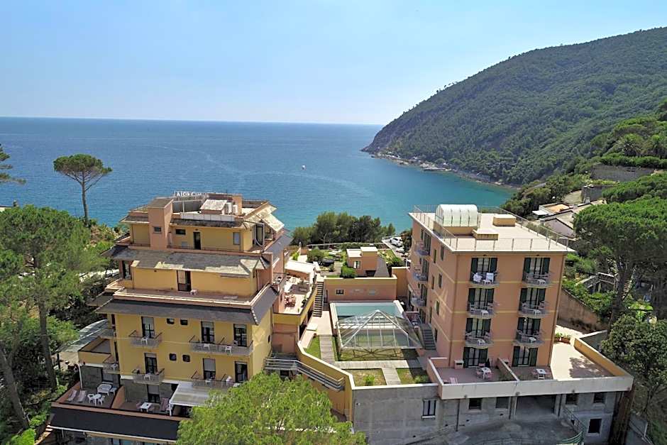 Photo 1 of 50 of Hotel Residence Mondial