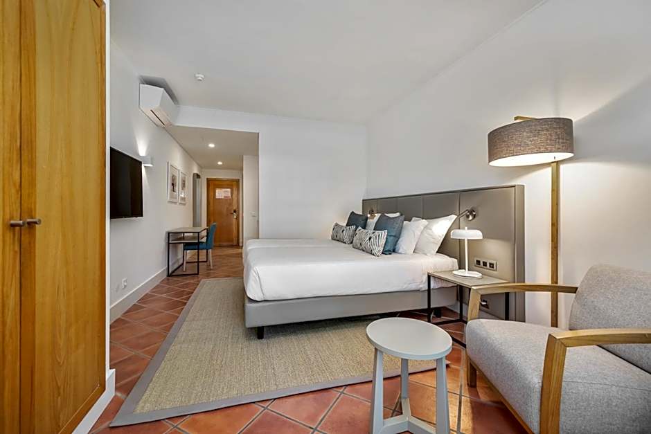 The Patio Suite Hotel