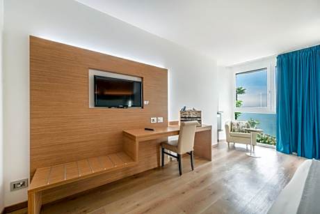 Prestige Double Room with Lake View