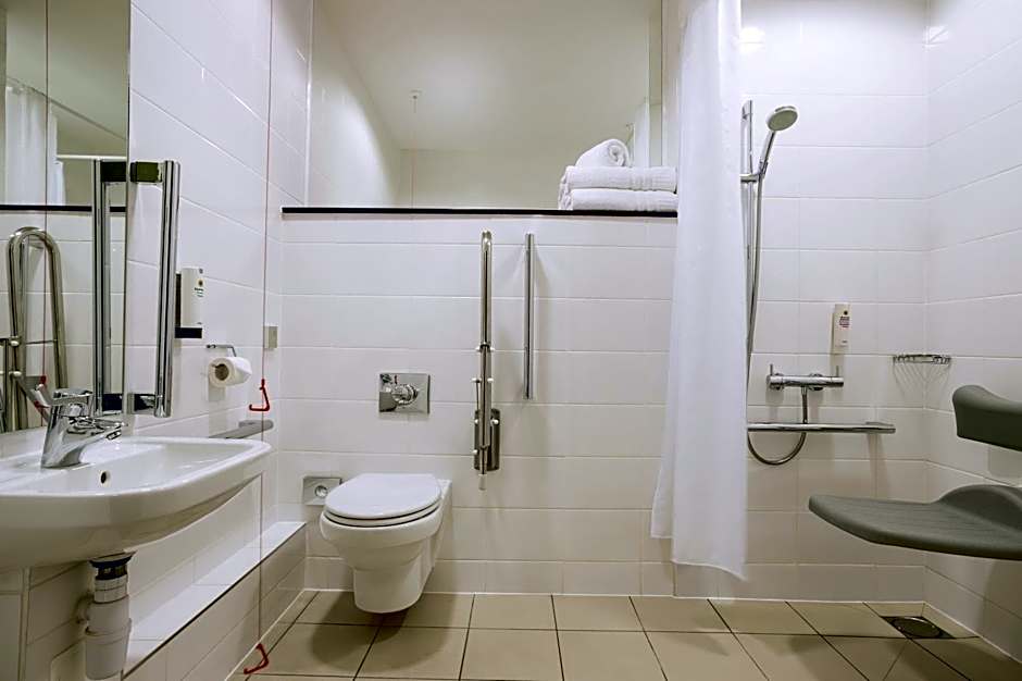 Tune Hotel - London, Liverpool Street