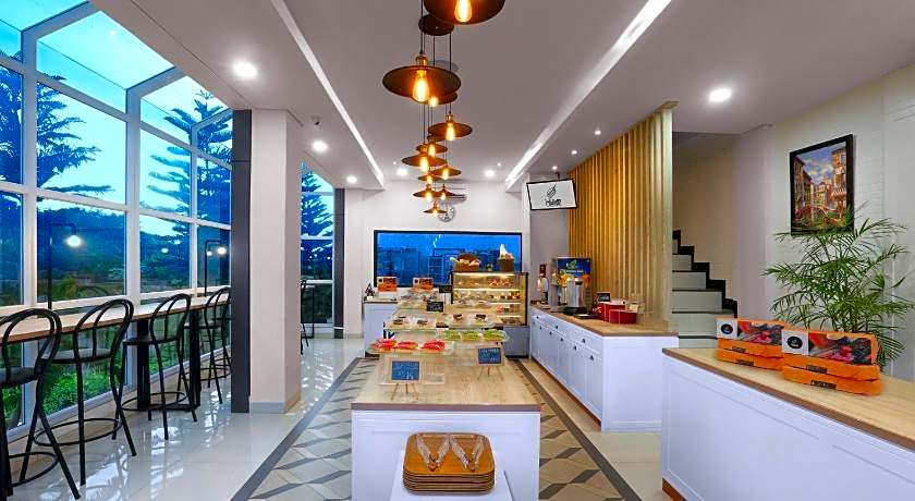 Harper Purwakarta by ASTON