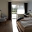 Hotel zum Rosenteich
