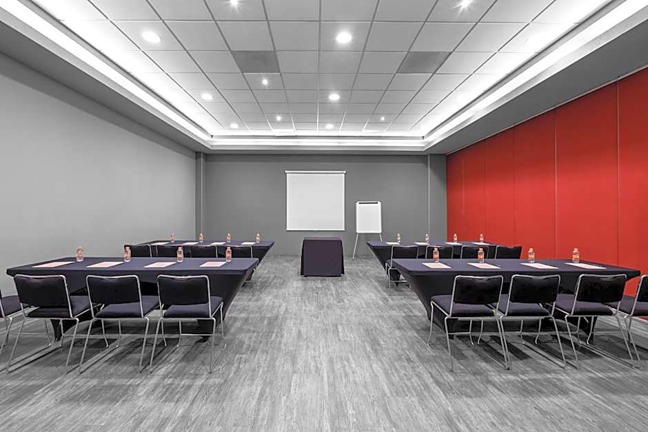 City Express Plus by Marriott Guadalajara Expo