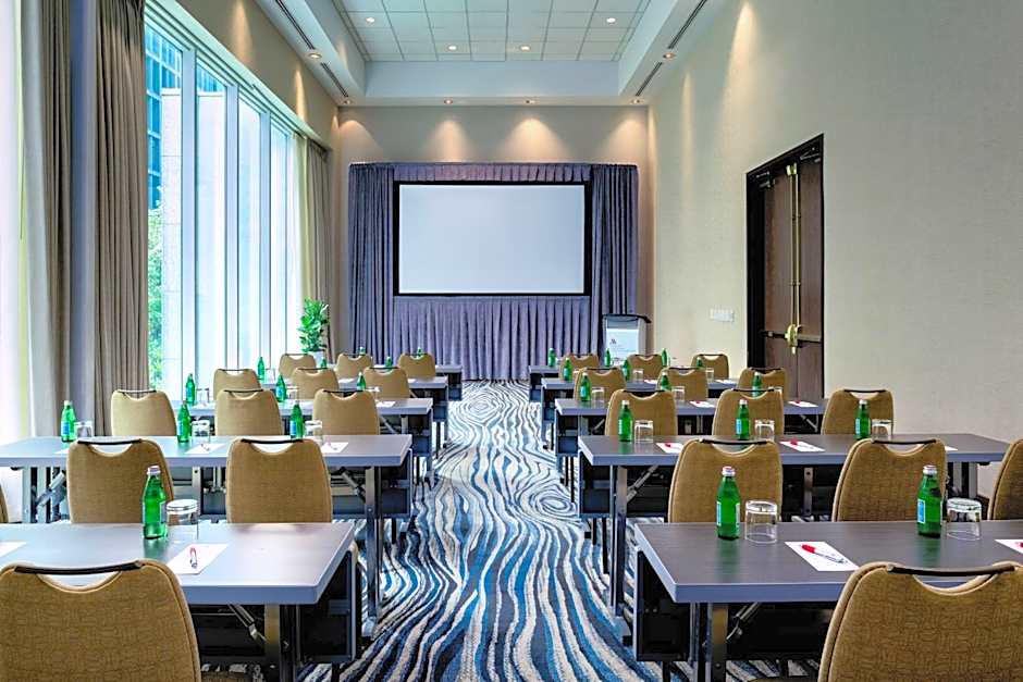 Vancouver Marriott Pinnacle Downtown Hotel