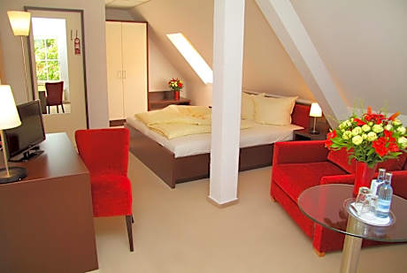 Comfort Double Room with Street View