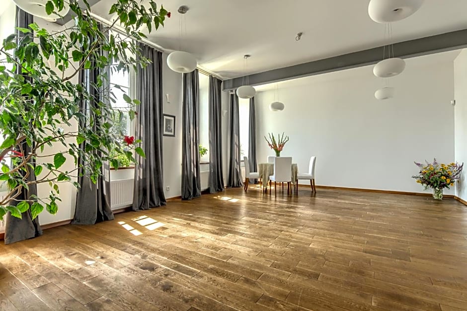 Stara Szkola Trzcin 20