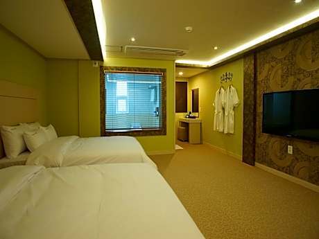 Twin Suite