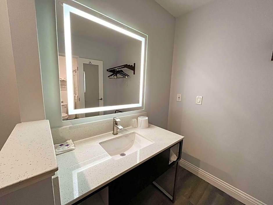 Motel 6 Vallejo, CA - Napa Valley