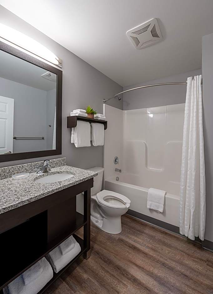 stayAPT Suites Alexandria-Fort Belvoir