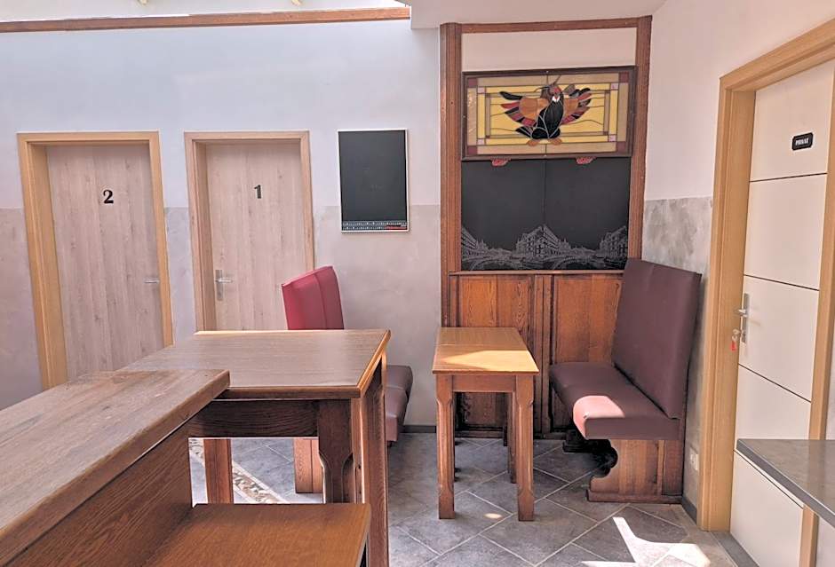 Bled Lesce station rooms and depo