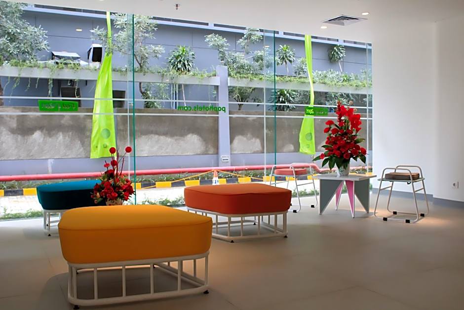 POP! Hotel Solo